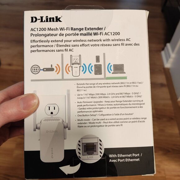 BNIB DLink Wifi Range Extender, AC1200 DAP- 1610 - Picture 2 of 5
